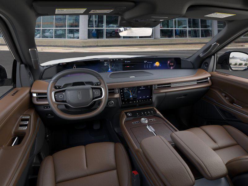 new 2025 Lincoln Navigator car, priced at $93,993