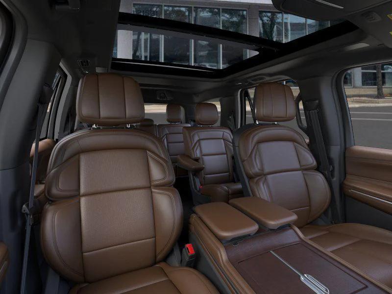 new 2025 Lincoln Navigator car, priced at $93,393