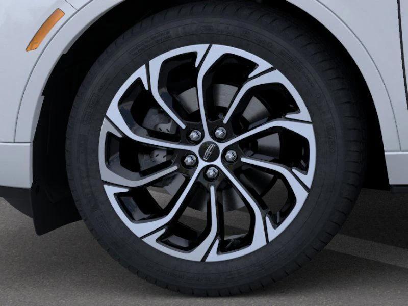 new 2025 Lincoln Nautilus car, priced at $59,884