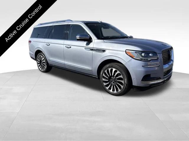 used 2022 Lincoln Navigator car, priced at $68,999
