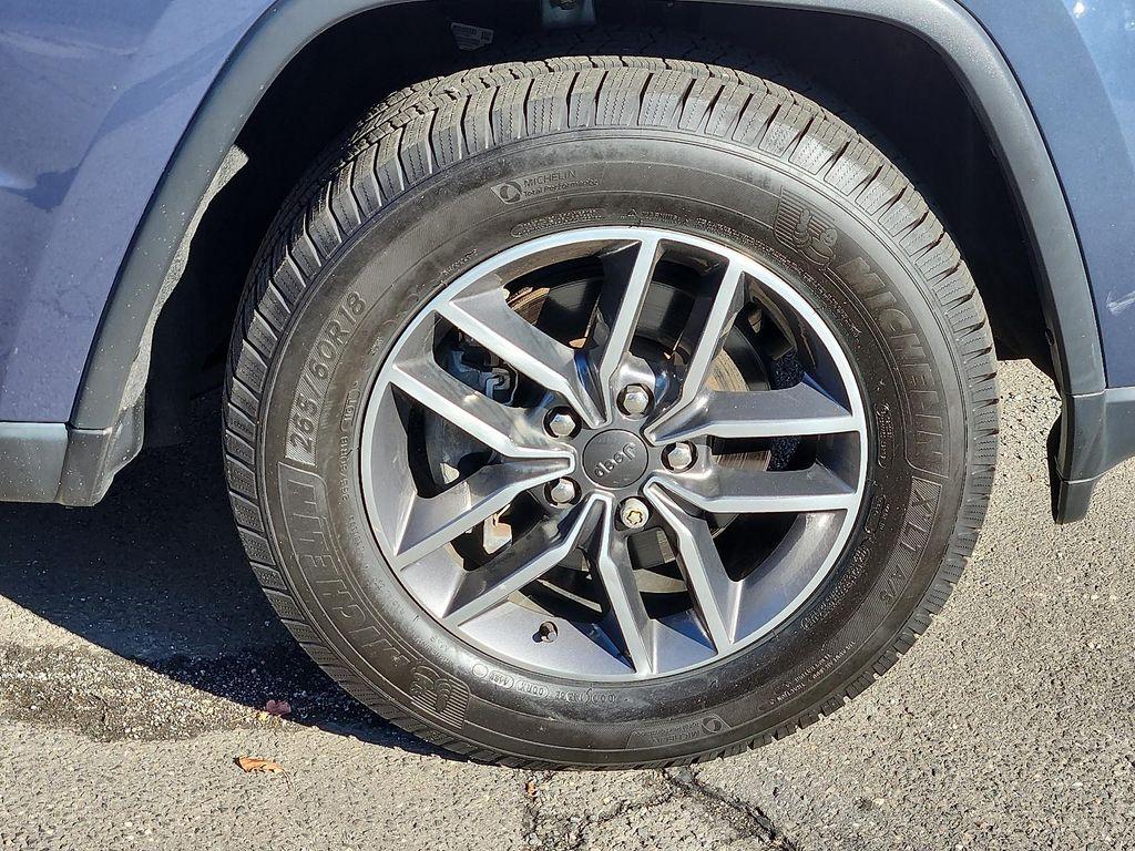 used 2020 Jeep Grand Cherokee car, priced at $21,538