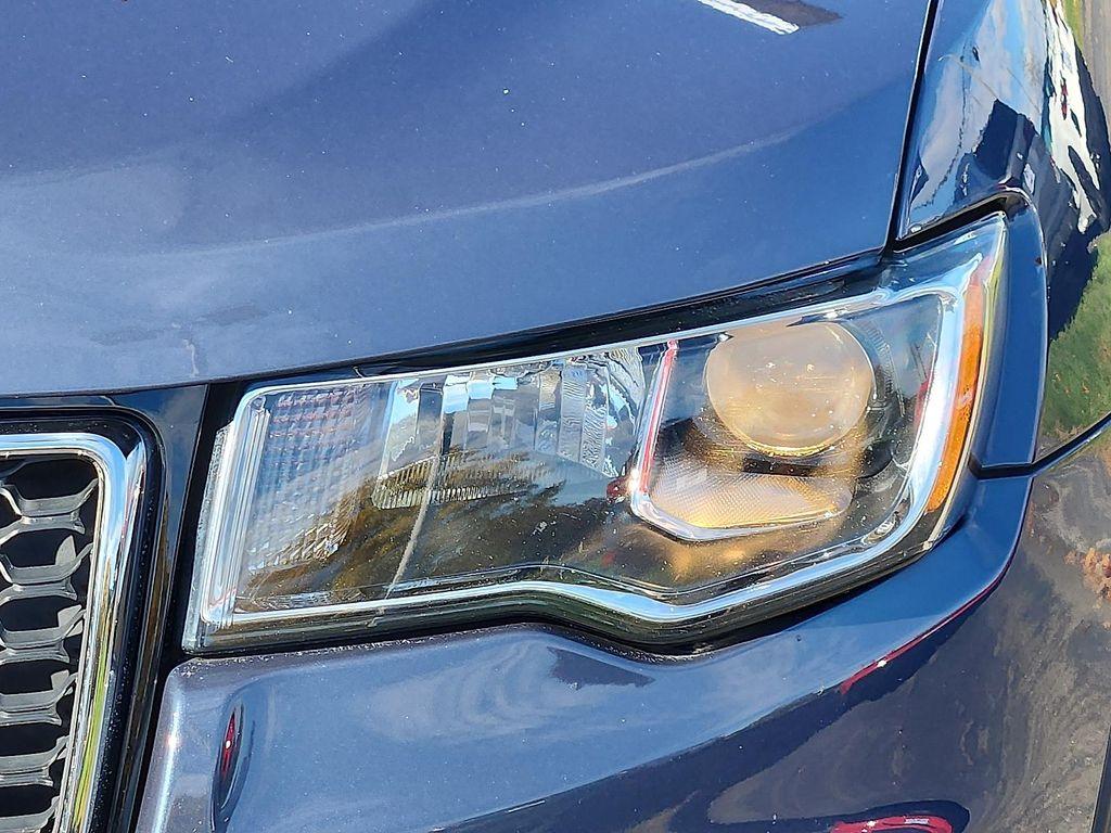 used 2020 Jeep Grand Cherokee car, priced at $21,538