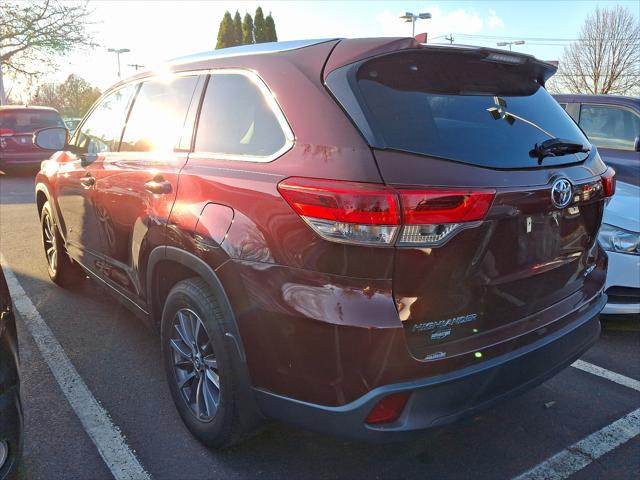 used 2018 Toyota Highlander car, priced at $28,999