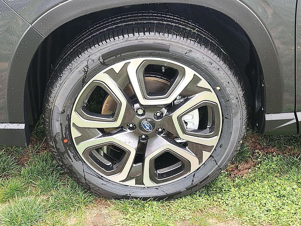 new 2025 Subaru Ascent car, priced at $52,542