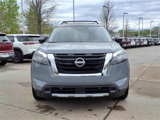 new 2025 Nissan Pathfinder car, priced at $52,672