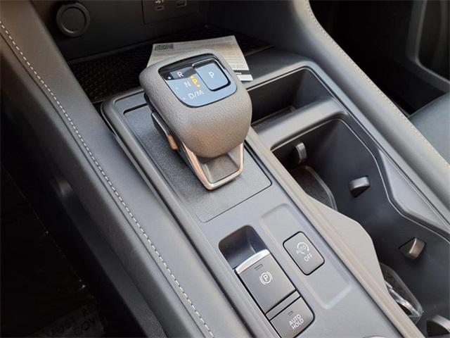 new 2025 Nissan Pathfinder car, priced at $38,014