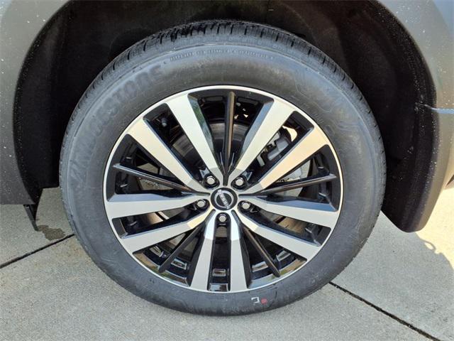 new 2025 Nissan Pathfinder car, priced at $54,485