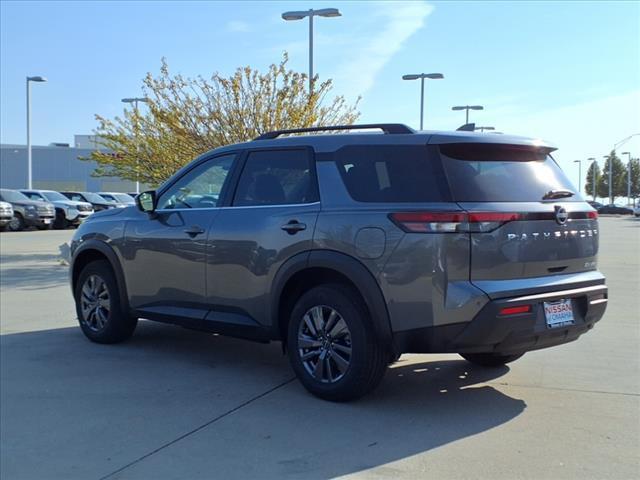 new 2024 Nissan Pathfinder car, priced at $41,550