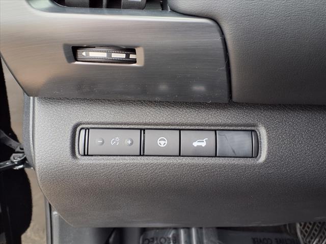 new 2025 Nissan Pathfinder car, priced at $43,913