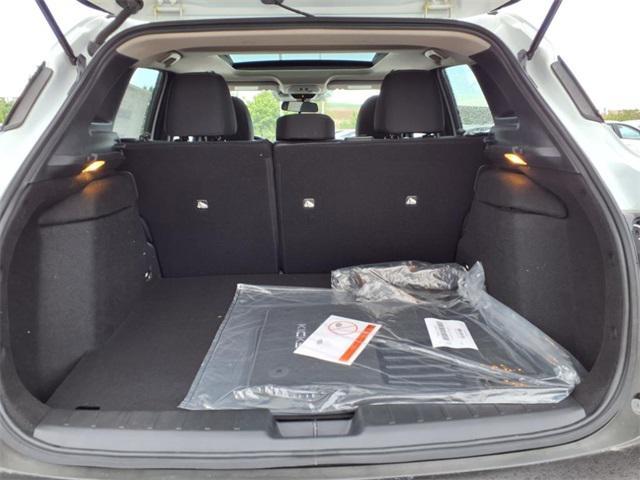 new 2025 Nissan Kicks car, priced at $27,999