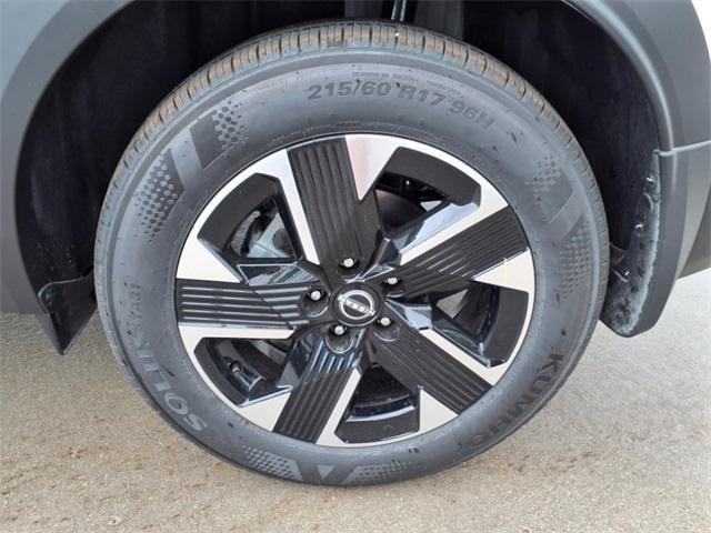 new 2025 Nissan Kicks car, priced at $27,999