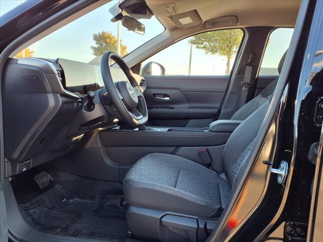 new 2025 Nissan Kicks car, priced at $27,160