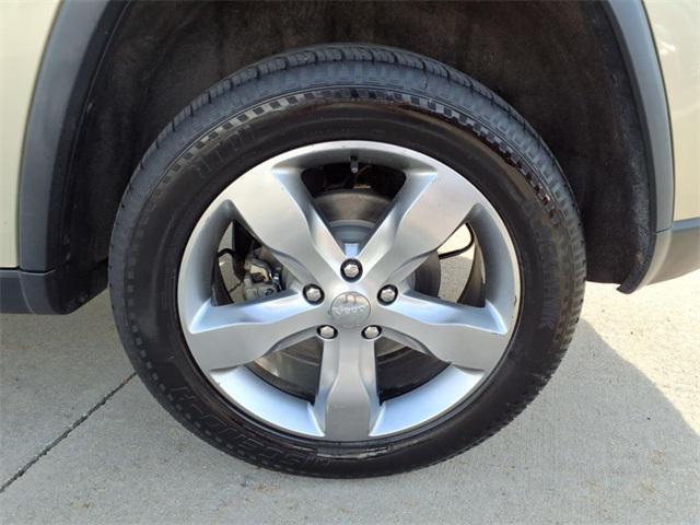 used 2011 Jeep Grand Cherokee car, priced at $9,480