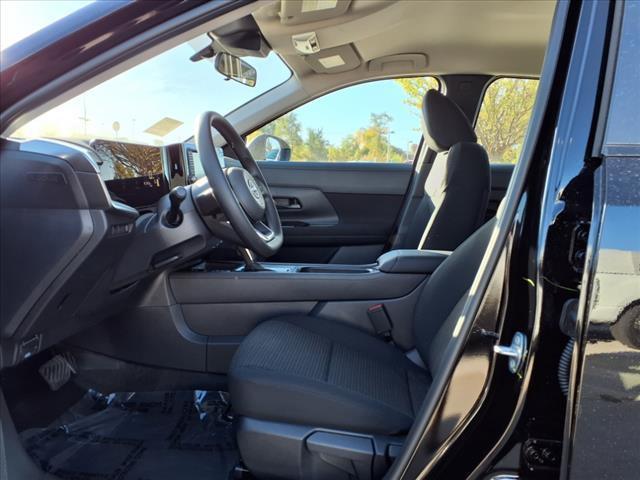 new 2025 Nissan Kicks car, priced at $23,725