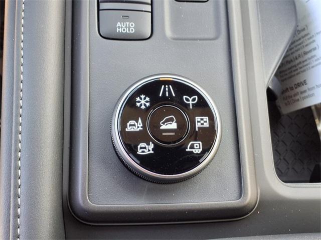 new 2025 Nissan Pathfinder car, priced at $38,014