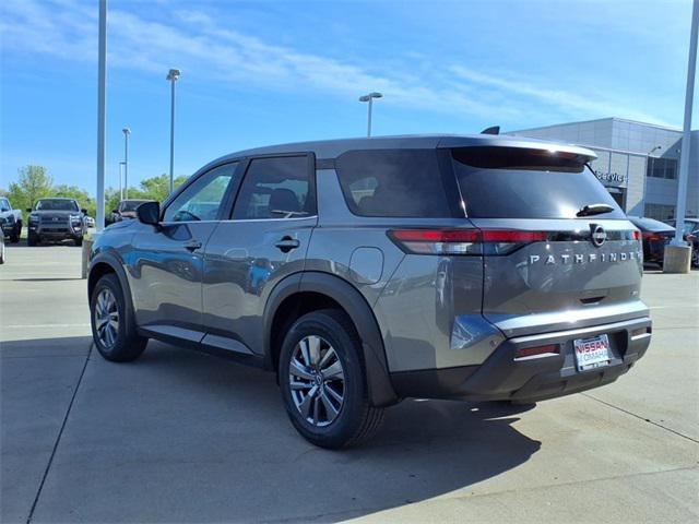new 2025 Nissan Pathfinder car, priced at $38,014