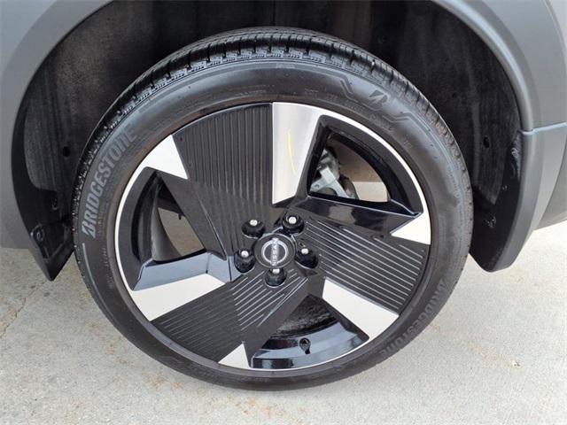 used 2025 Nissan Kicks car, priced at $29,263