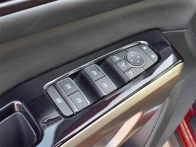 used 2022 Nissan Pathfinder car, priced at $37,558