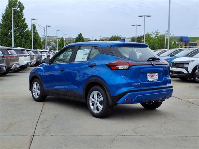 new 2025 Nissan Kicks car, priced at $21,657
