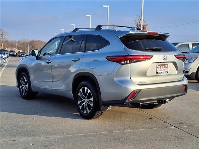 used 2020 Toyota Highlander car, priced at $34,780