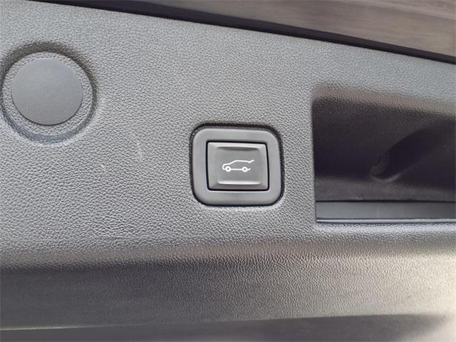 used 2020 Chevrolet Equinox car, priced at $23,277