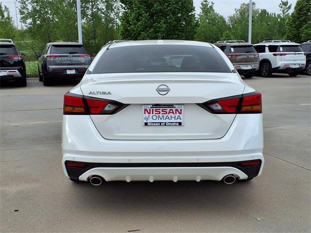 new 2025 Nissan Altima car, priced at $32,190