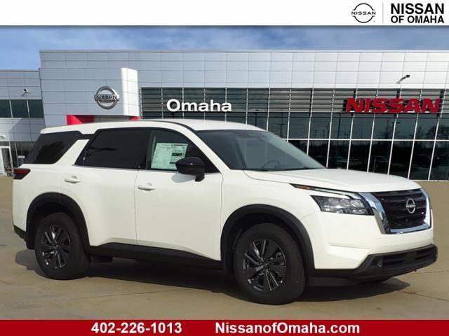 new 2024 Nissan Pathfinder car, priced at $38,980