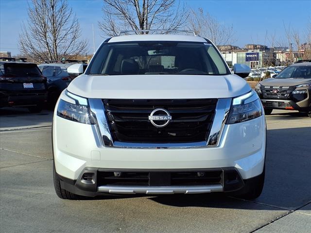 new 2025 Nissan Pathfinder car, priced at $45,925