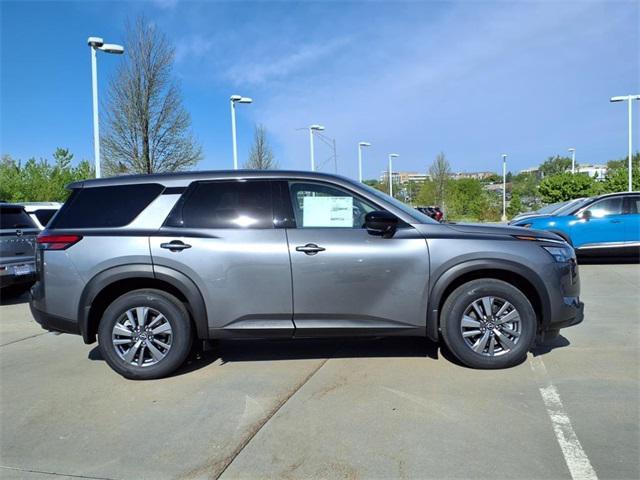 new 2025 Nissan Pathfinder car, priced at $38,014