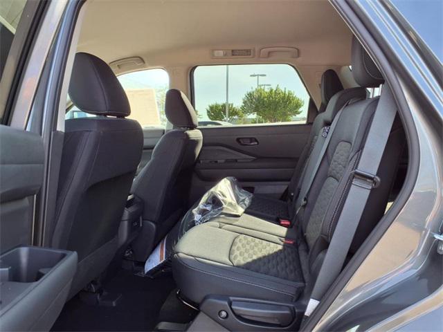 new 2025 Nissan Pathfinder car, priced at $38,014