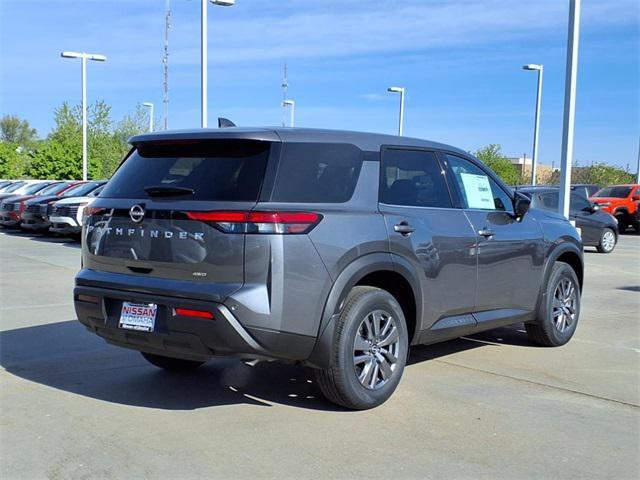 new 2025 Nissan Pathfinder car, priced at $38,014