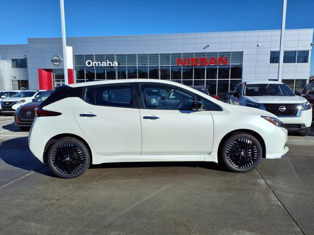 new 2025 Nissan Leaf car, priced at $30,560