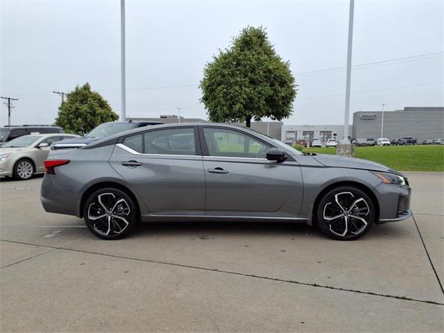 used 2023 Nissan Altima car, priced at $29,578
