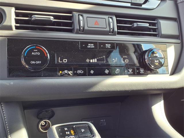 new 2025 Nissan Pathfinder car, priced at $38,014