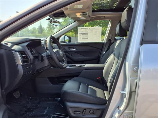 new 2025 Nissan Rogue car, priced at $35,425