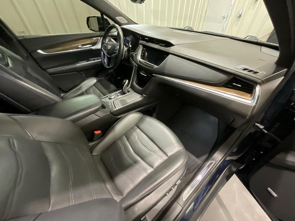 used 2021 Cadillac XT5 car, priced at $29,980
