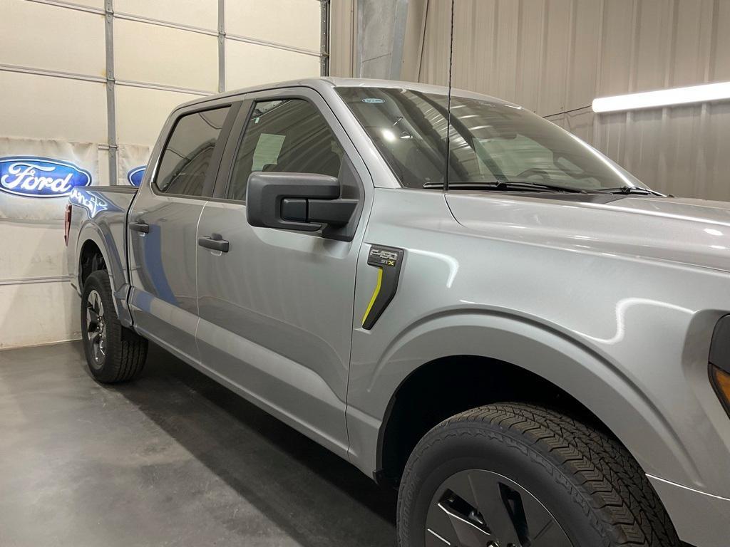 new 2025 Ford F-150 car, priced at $47,175