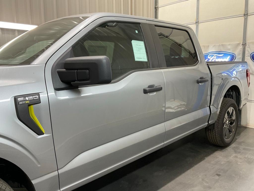 new 2025 Ford F-150 car, priced at $47,175