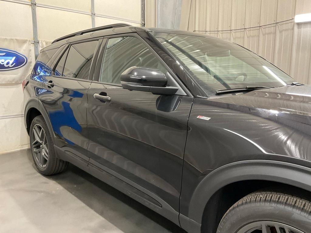 new 2025 Ford Explorer car, priced at $48,485
