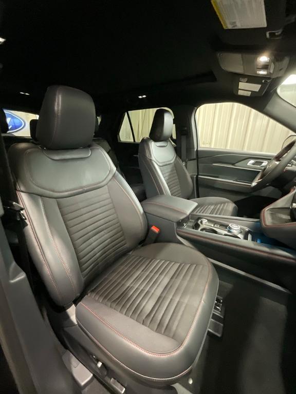 new 2025 Ford Explorer car, priced at $48,485