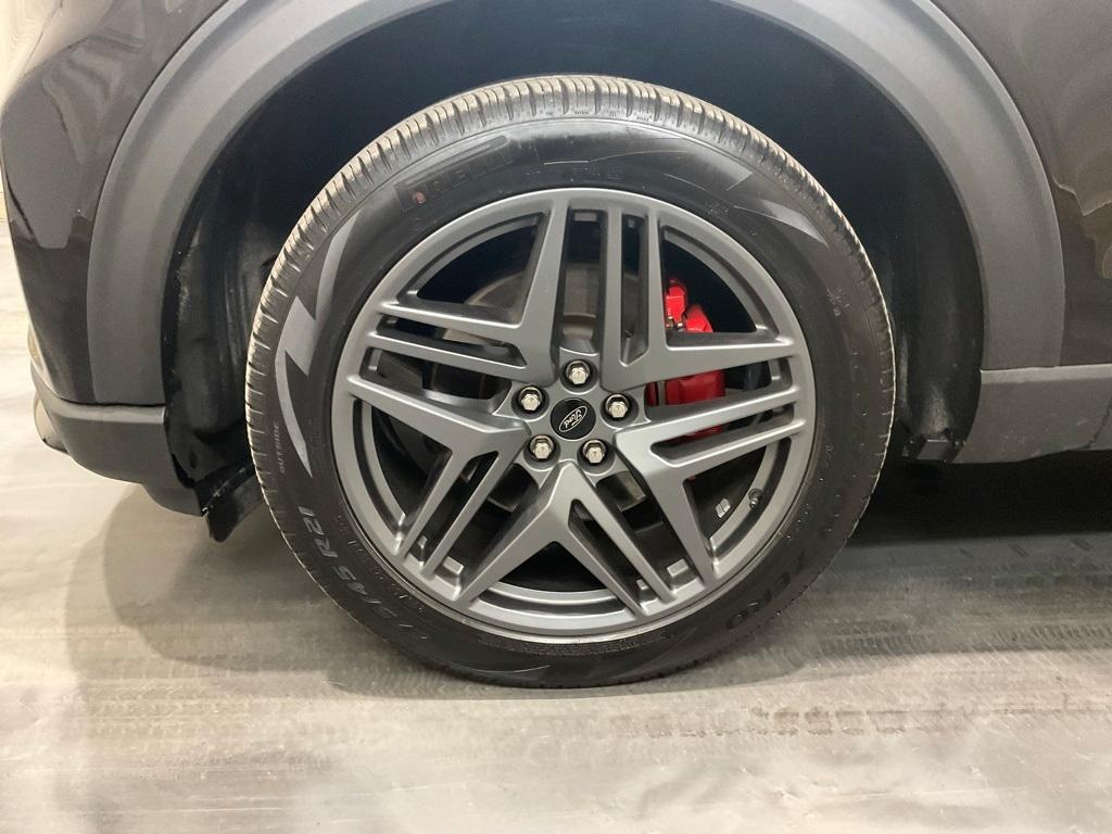 used 2025 Ford Explorer car, priced at $38,700