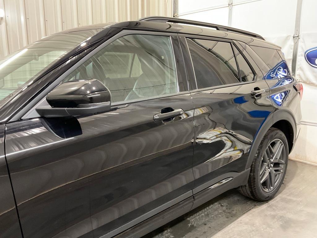 new 2025 Ford Explorer car, priced at $58,446