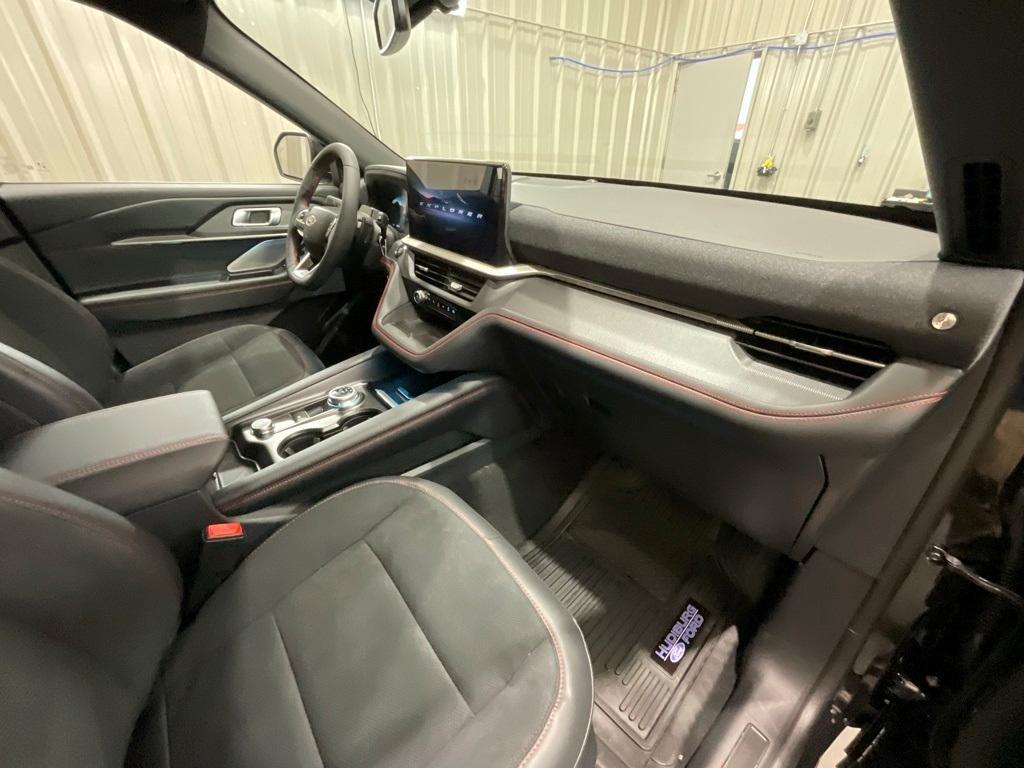 new 2025 Ford Explorer car, priced at $58,446