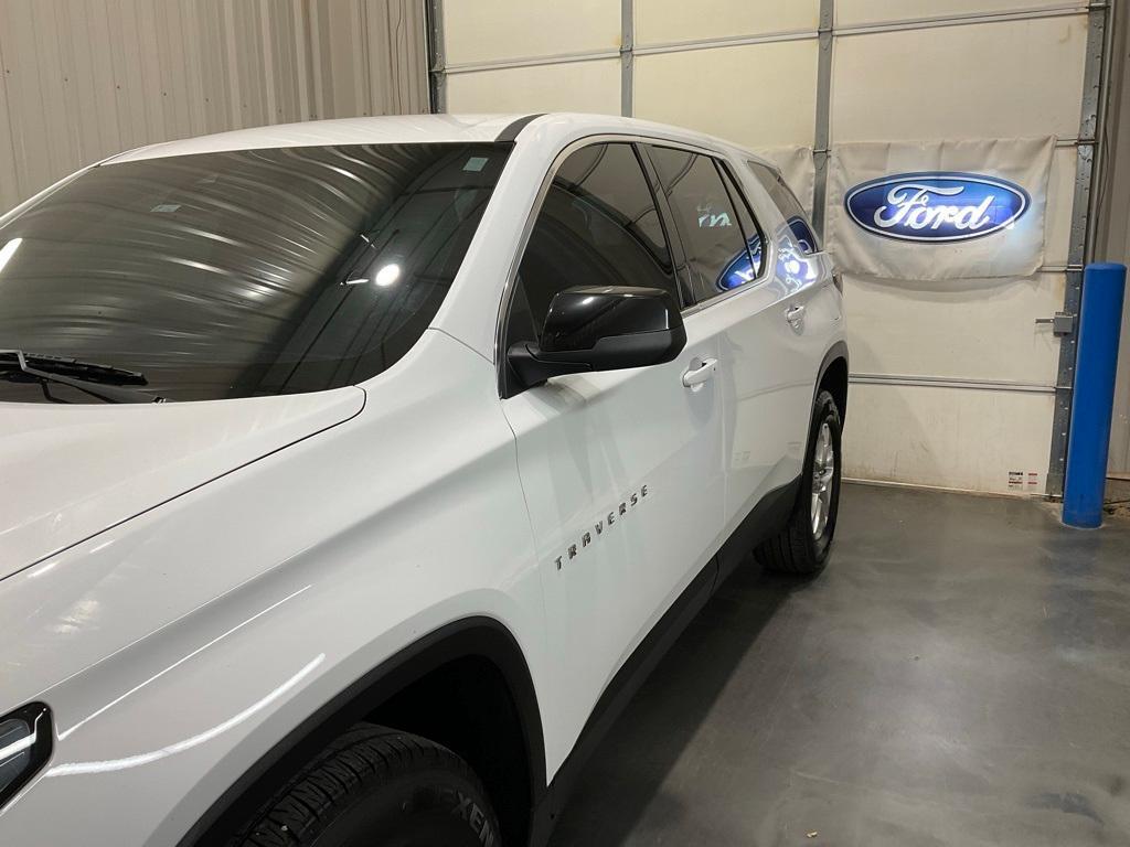 used 2022 Chevrolet Traverse car, priced at $20,490
