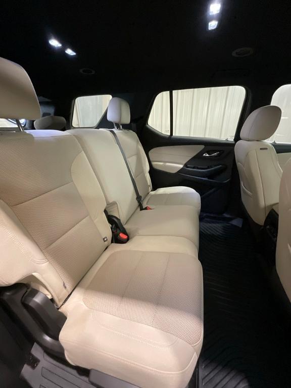used 2022 Chevrolet Traverse car, priced at $20,490