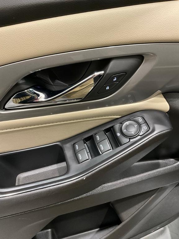 used 2022 Chevrolet Traverse car, priced at $20,490