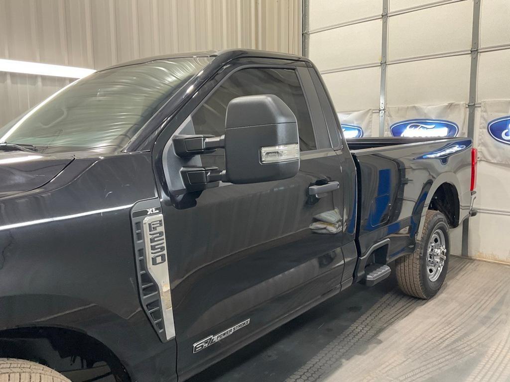new 2025 Ford F-250 car, priced at $55,739