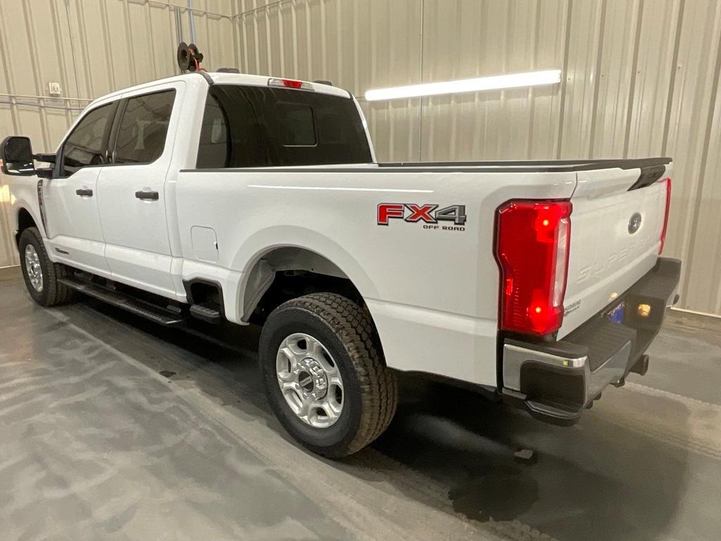 new 2025 Ford F-250 car, priced at $69,320