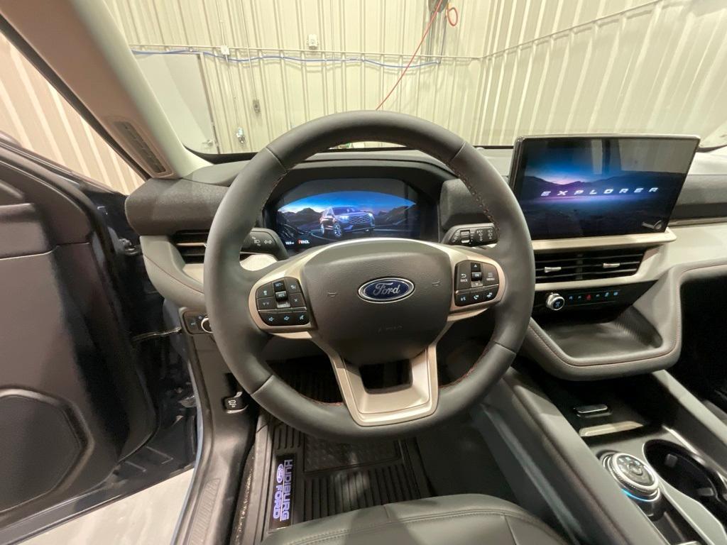new 2025 Ford Explorer car, priced at $45,134