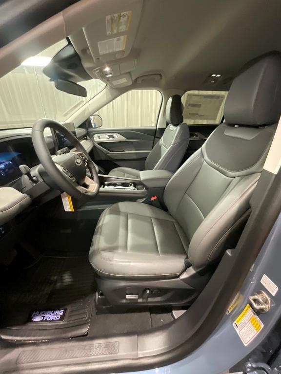 new 2025 Ford Explorer car, priced at $45,134